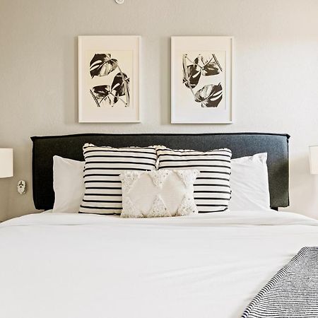 Stylish City Retreat - King Beds - Walk To Sloans Lake Denver Exterior photo