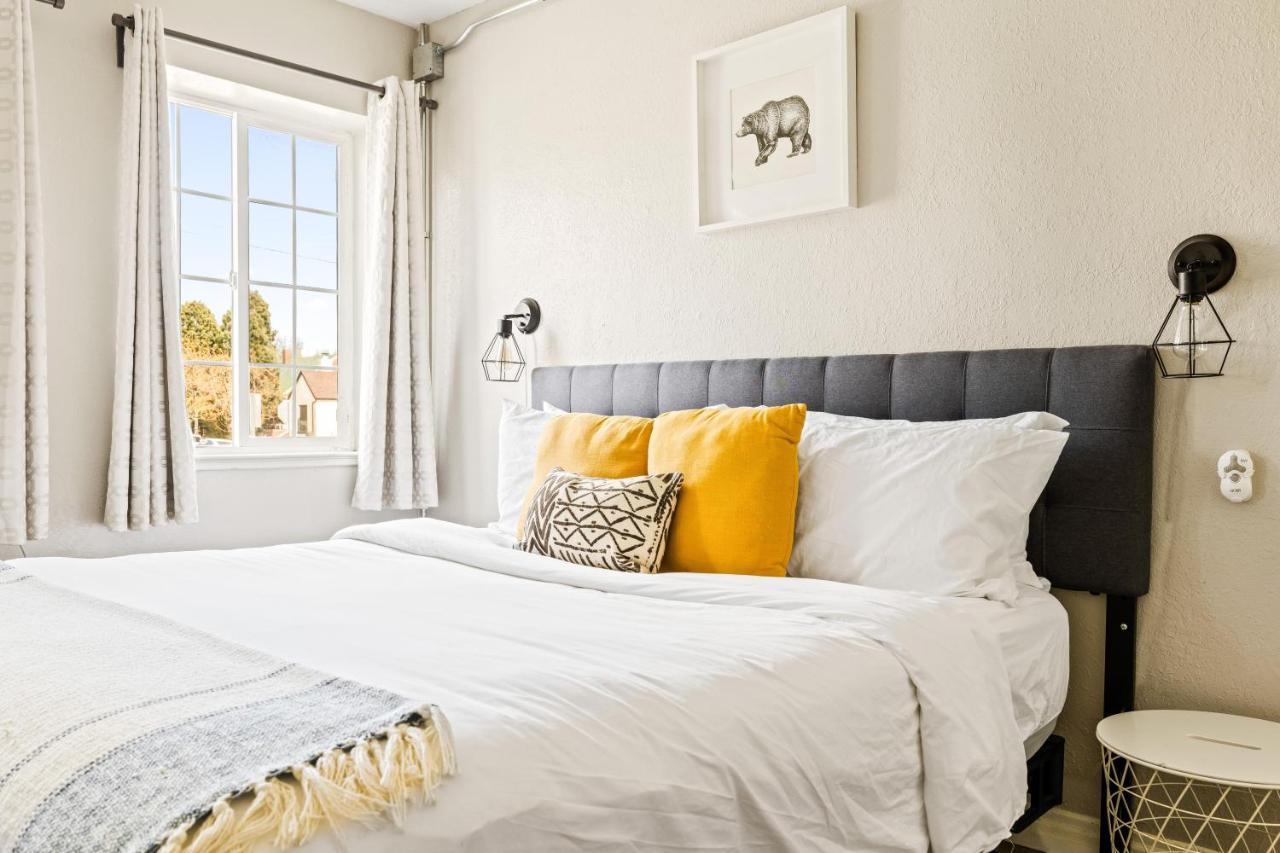 Stylish City Retreat - King Beds - Walk To Sloans Lake Denver Exterior photo