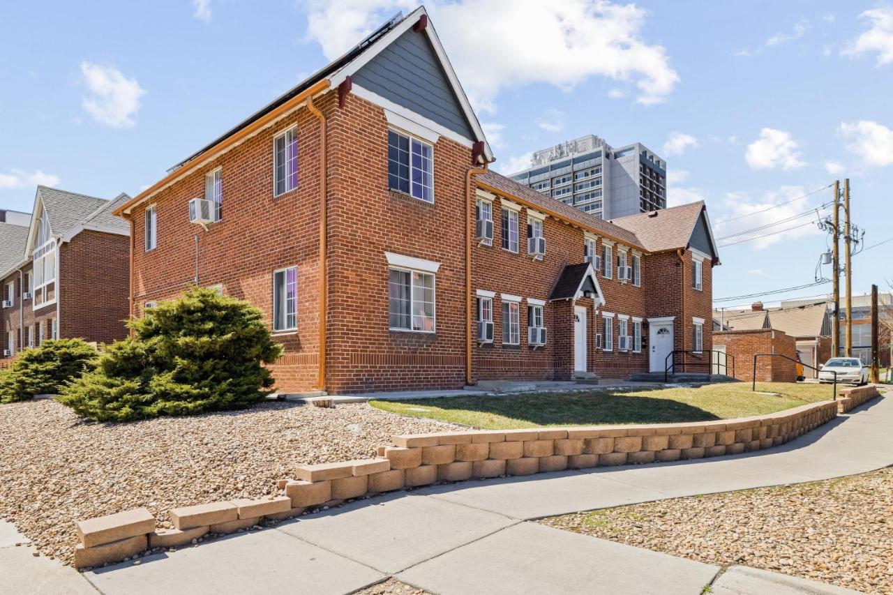 Stylish City Retreat - King Beds - Walk To Sloans Lake Denver Exterior photo