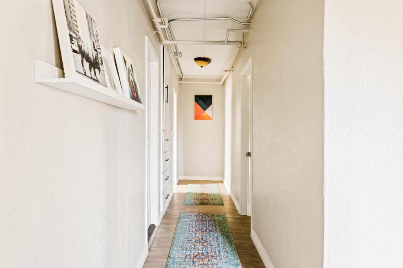 Stylish City Retreat - King Beds - Walk To Sloans Lake Denver Exterior photo